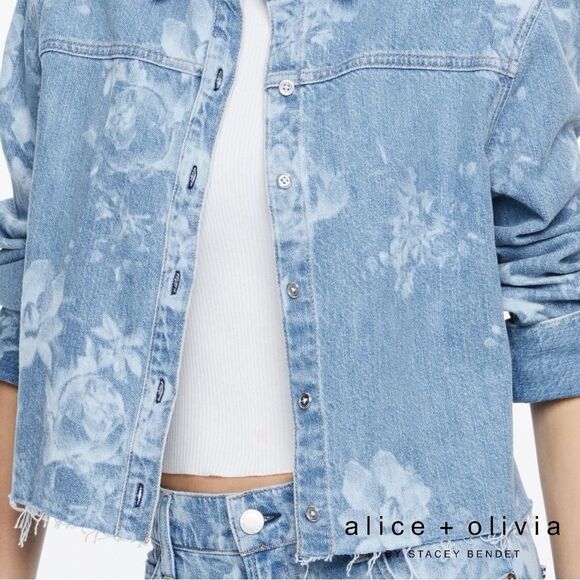 Alice + Olivia **NWT** Finley Raw Hem Button Down Denim Shirt in Lotus Floral - Picture 4 of 12